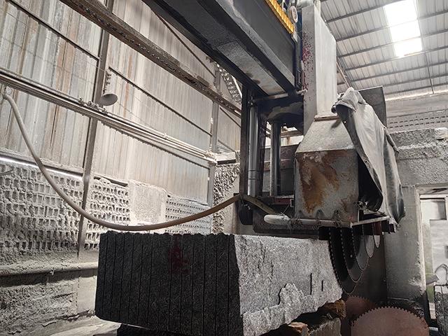 block cutter in Bahrain