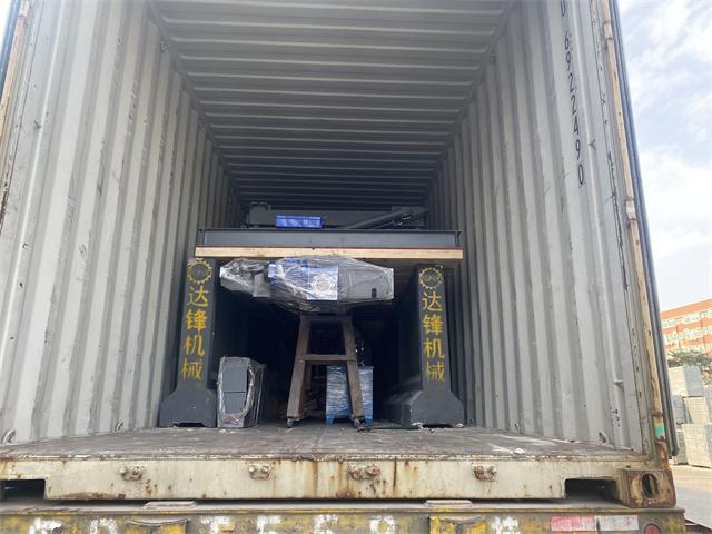 CNC Bridge Saw Machine in Vietnam