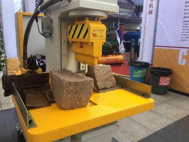 Portable Hydraulic Stone Splitting Machine.jpg