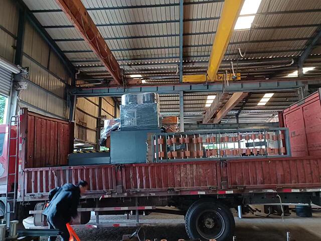 Kerbstone Edge Chamfering Machine in Xinjiang Province, China