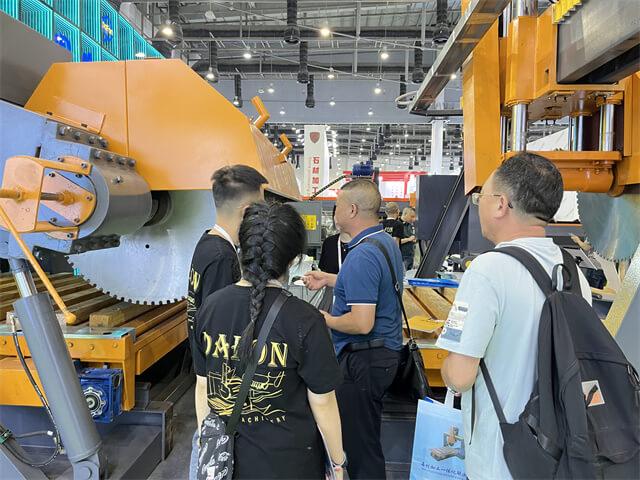 kerb stone cutting machine