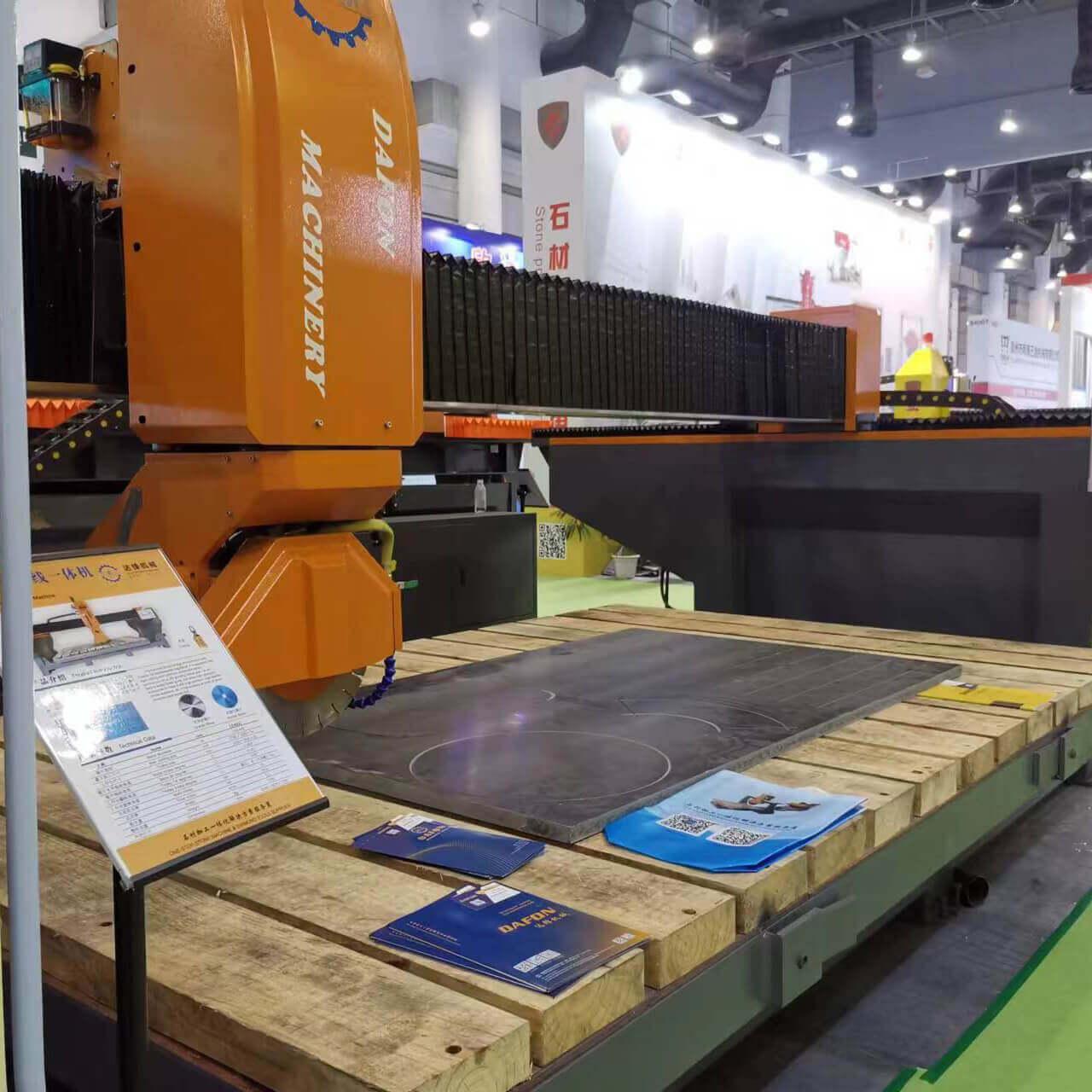 stone cutting machine