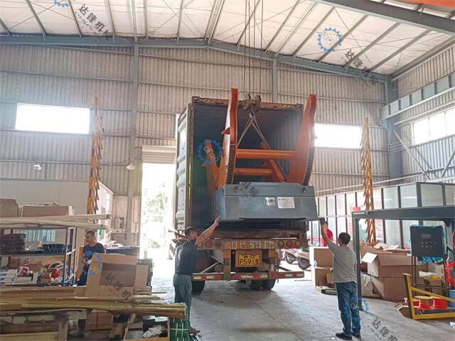 stone block turnover machine