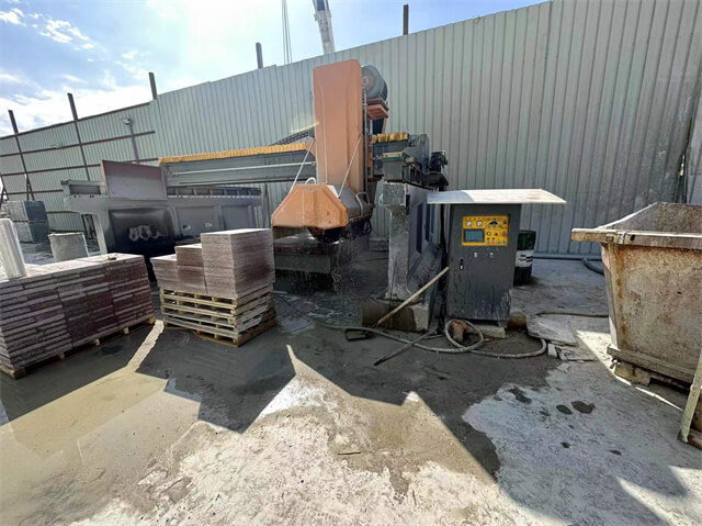 stone cutter saw machine.jpg