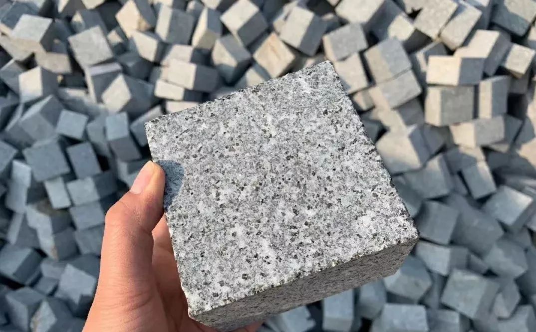 The Complete Solution of Cobblestone Cutting Processing