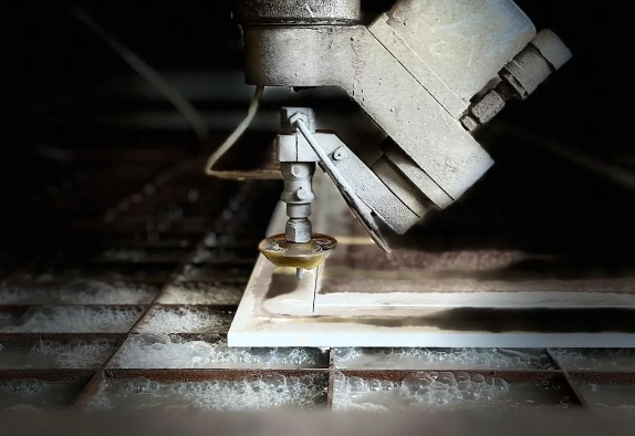 What CNC Processing Machine Cuts Stone?