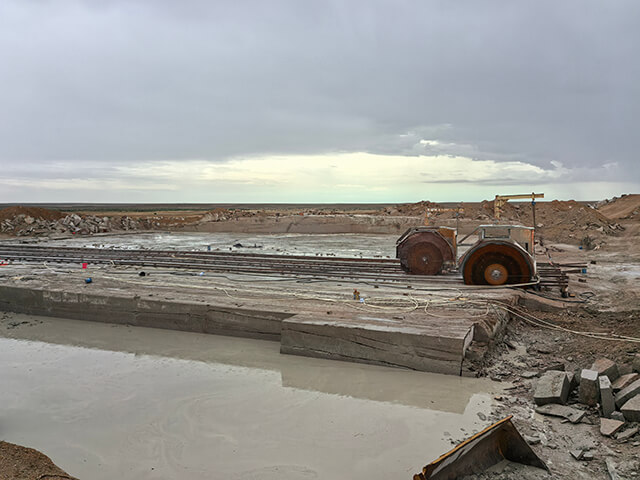 What Machine is Used in a Quarry?